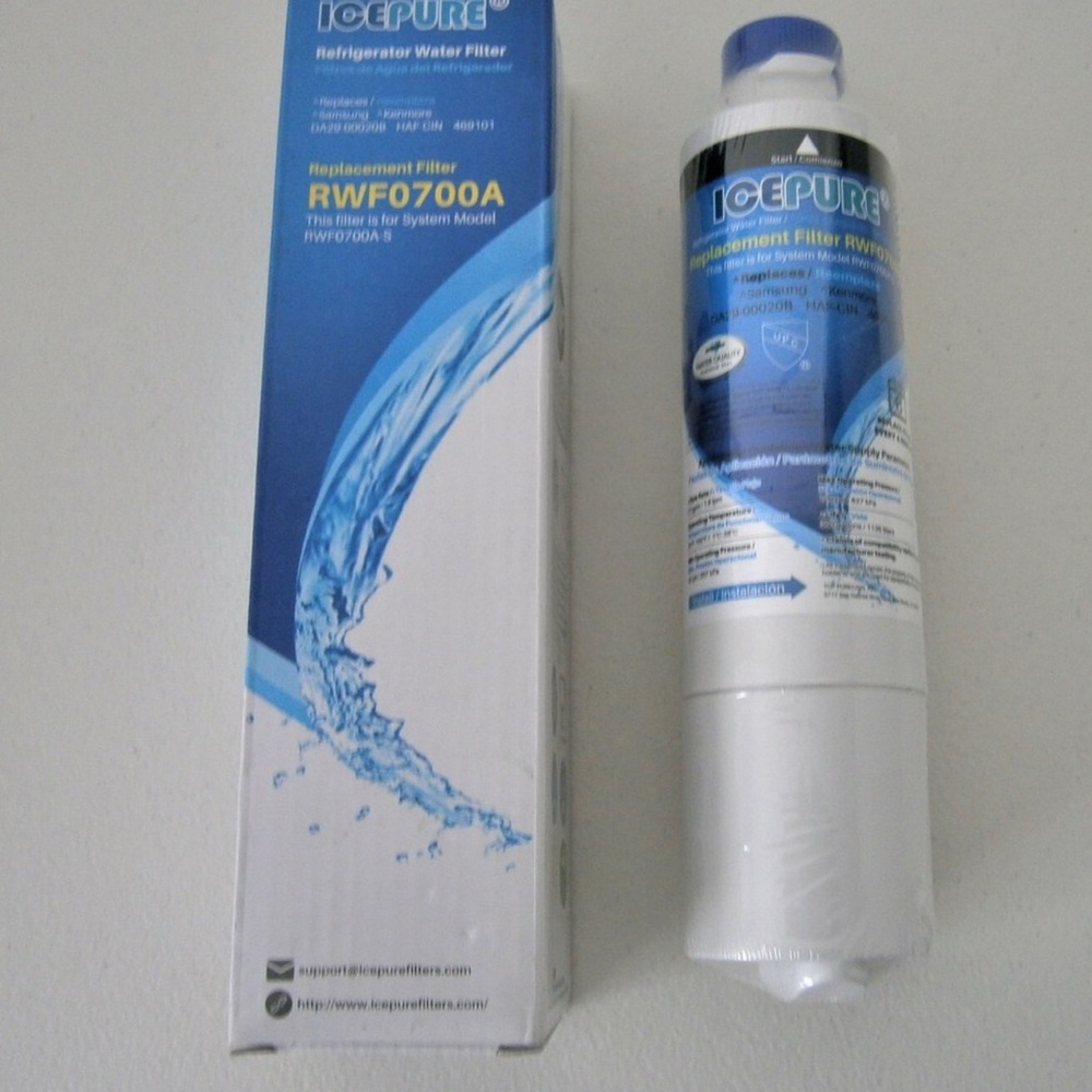 IcePure Refrigerator Water Filter RWF0700A NWOT